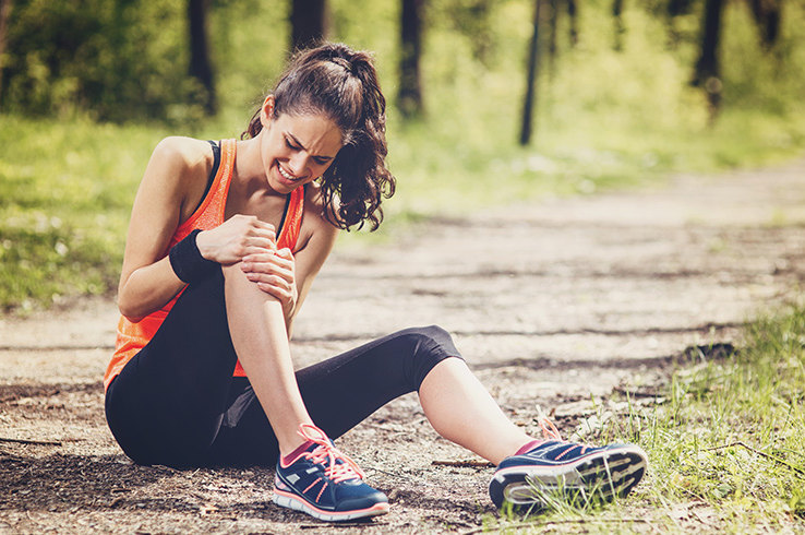 боль в колене